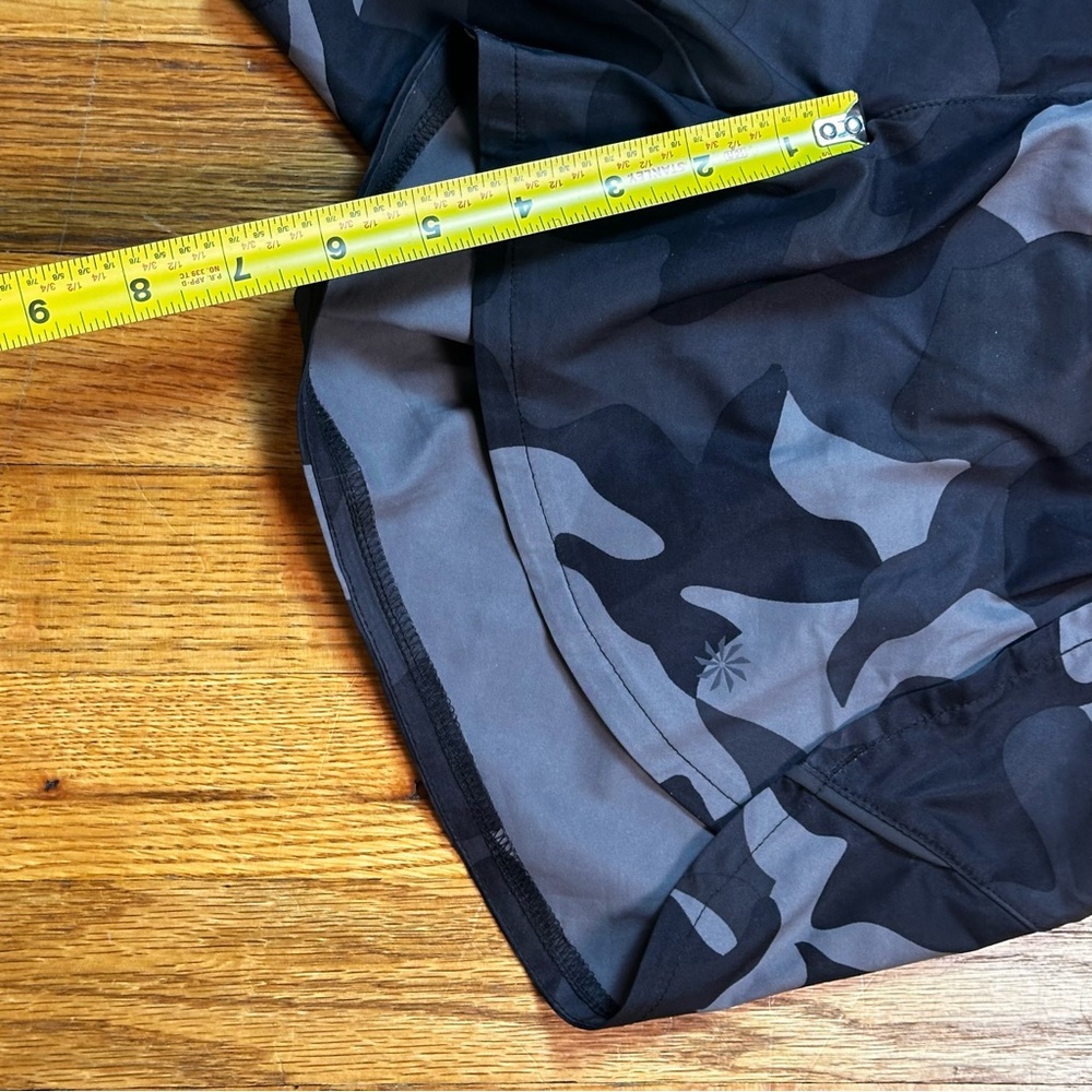 Athleta Black and Gray Athletic Shorts Racer Camouflage Running Yoga Gym Active - Picture 5 of 5